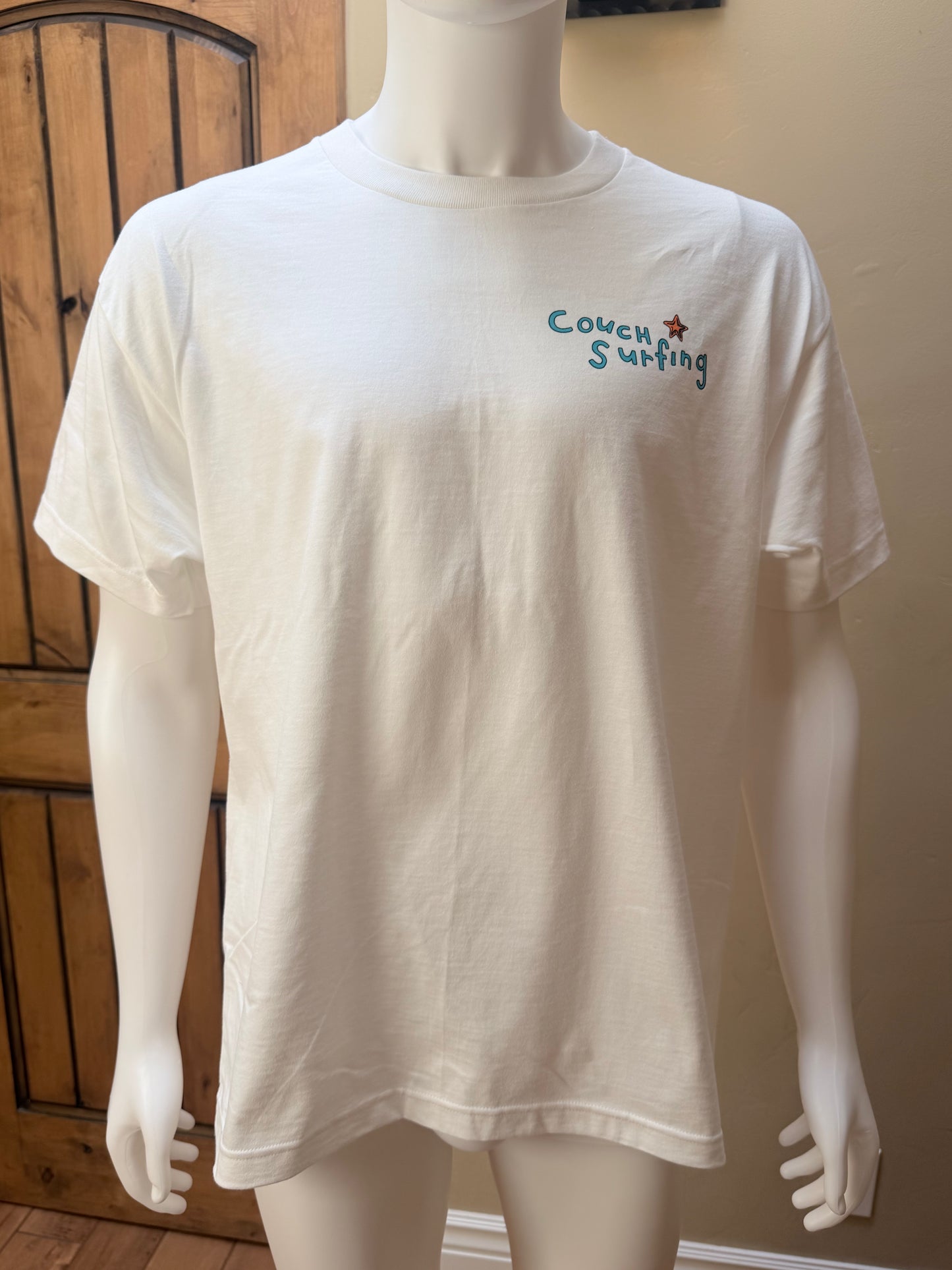 Couch surfing wipe out tee